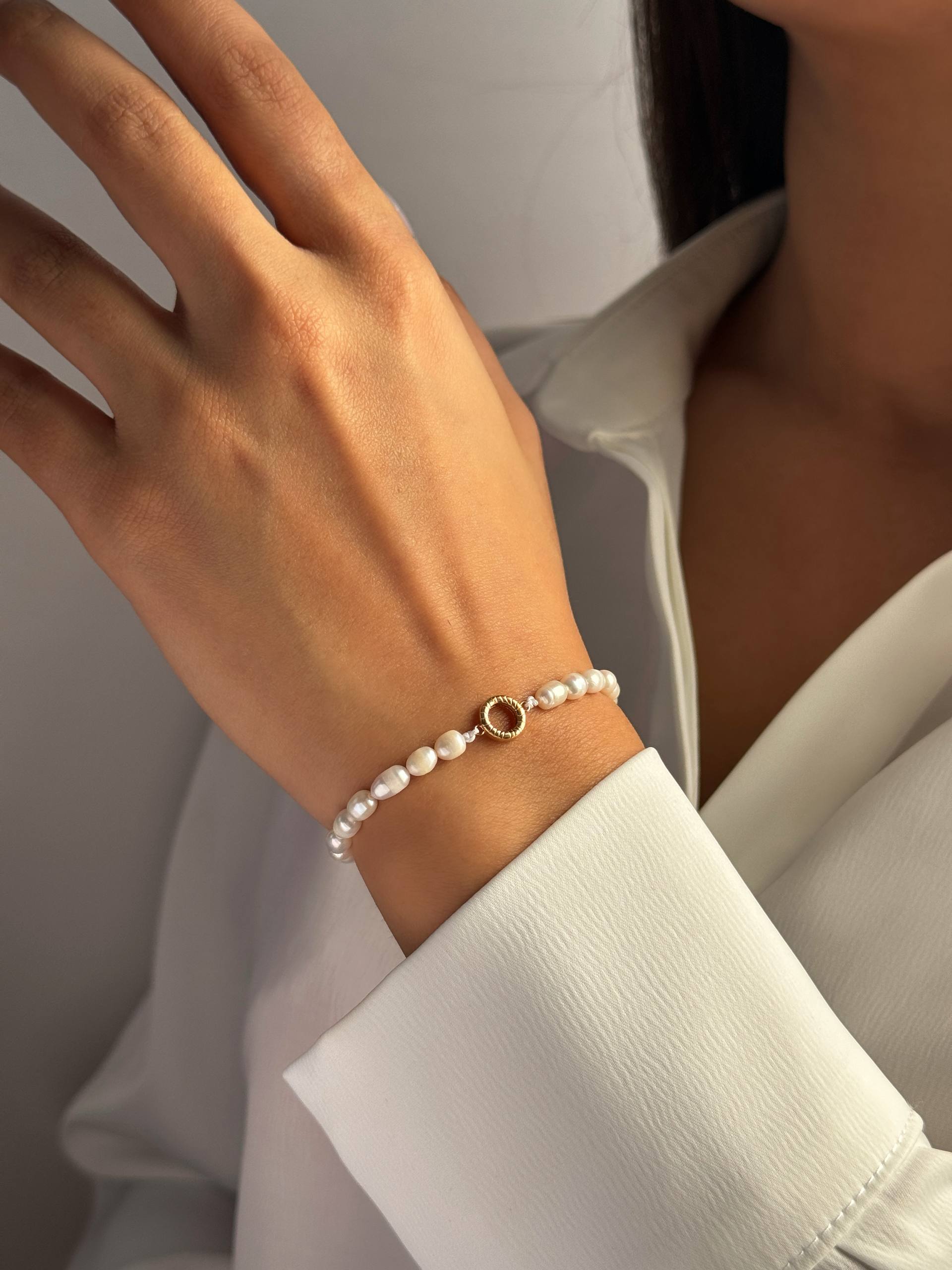 دستبند مروارید حلقه طلا ۱۸ عیار