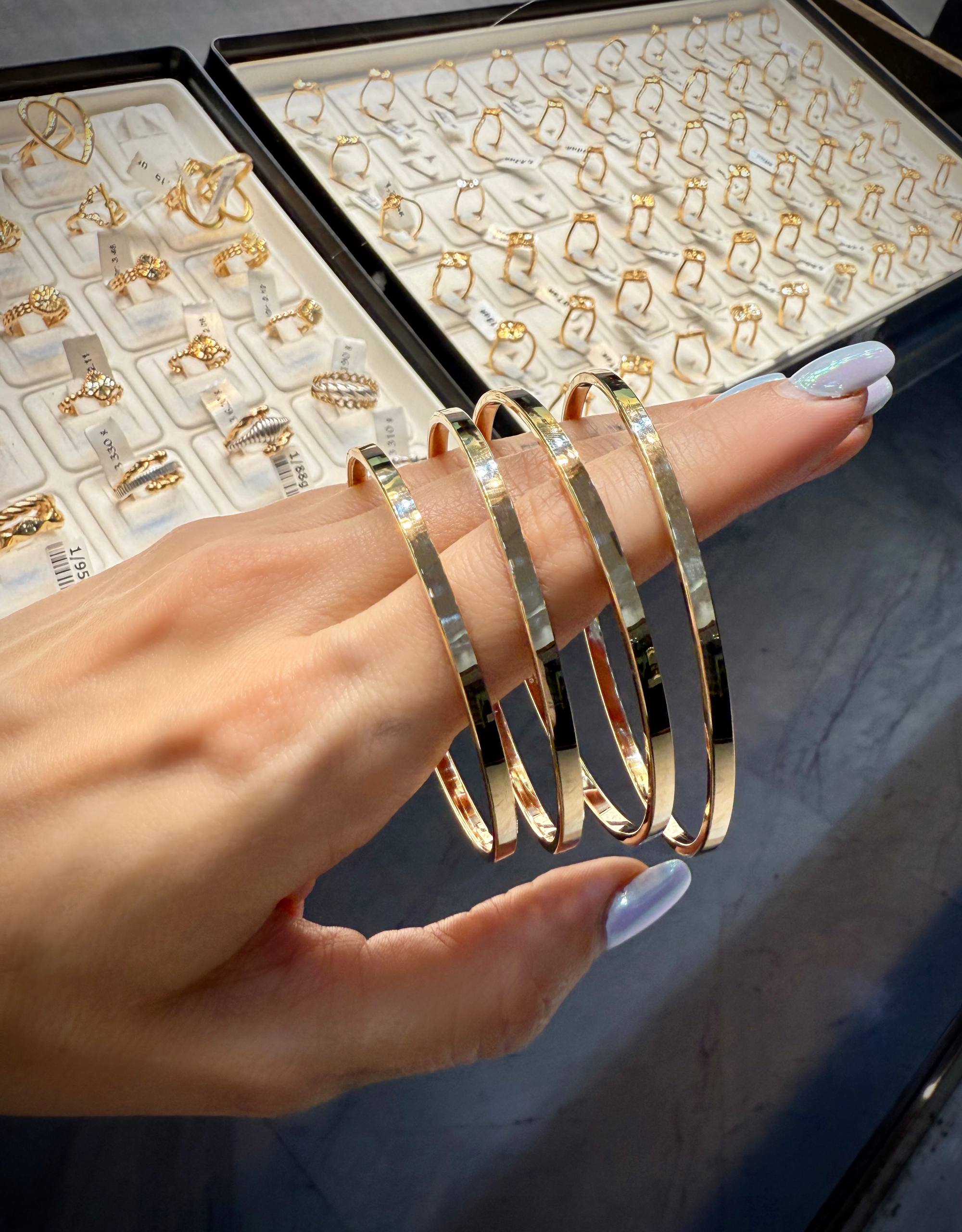 تصویر النگو طلا مدل آینه ای 